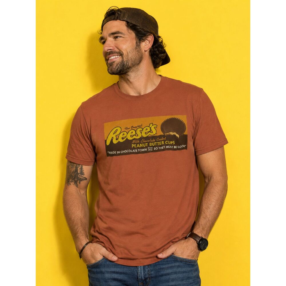 Reese’s Peanut Butter Cups T Shirt Small Tee Luv Cute Retro Style Graphics Rare